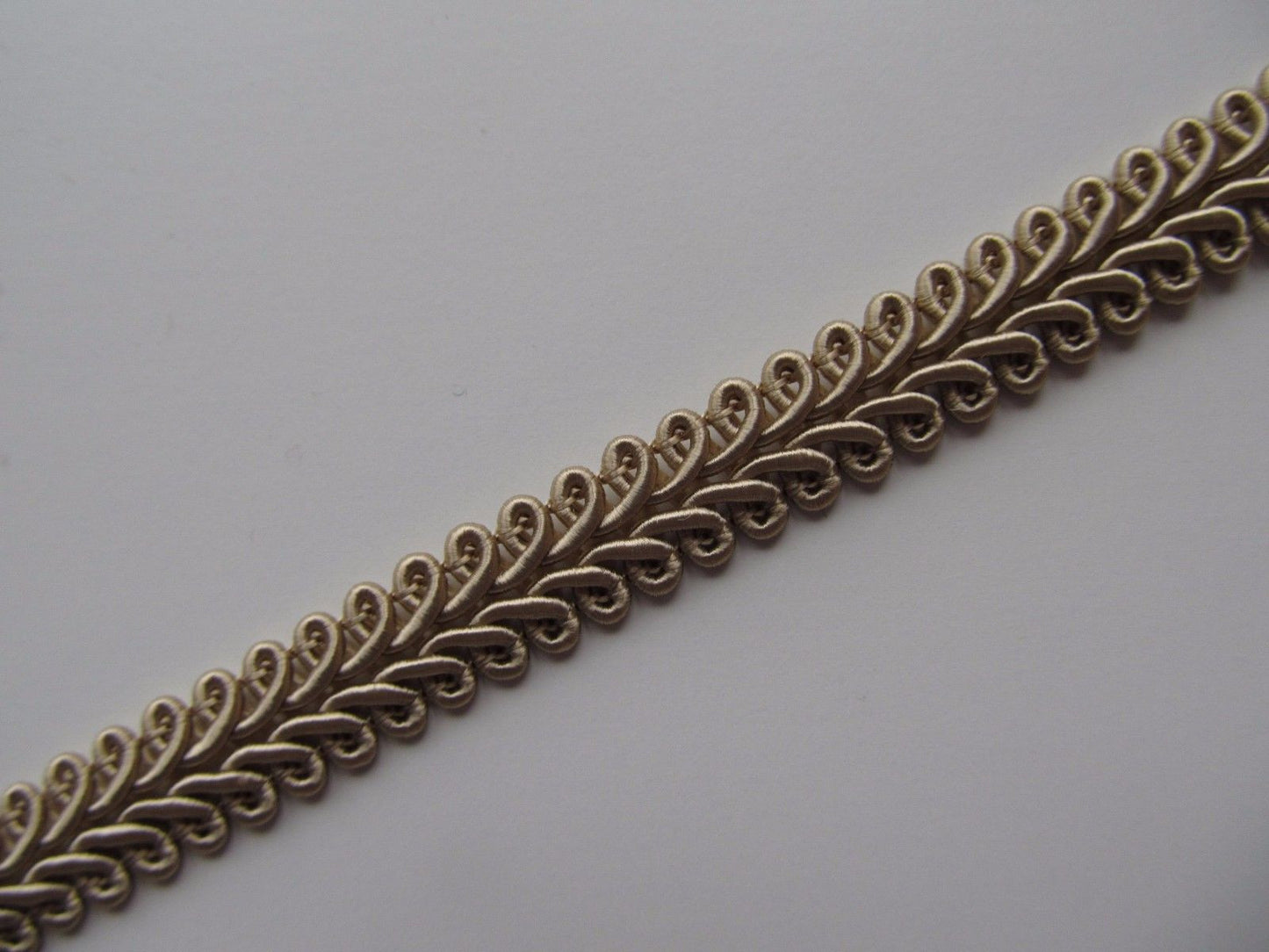 10mm Silky Scroll Braid