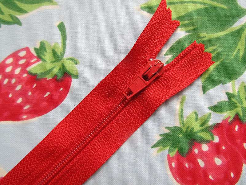 Pack of 5 Closed End Zips - 14" (35cm)