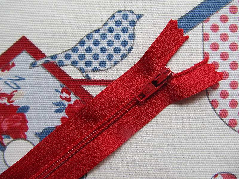 Closed End Zip - 7" (18cm)