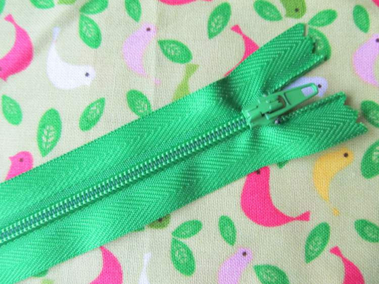 Closed End Zip - 10" (25cm)