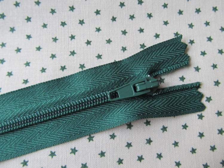 Closed End Zip - 10" (25cm)