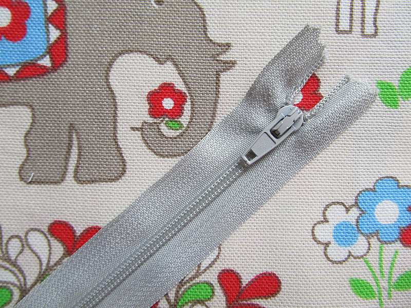 Pack of 5 Closed End Zips - 7" (18cm)