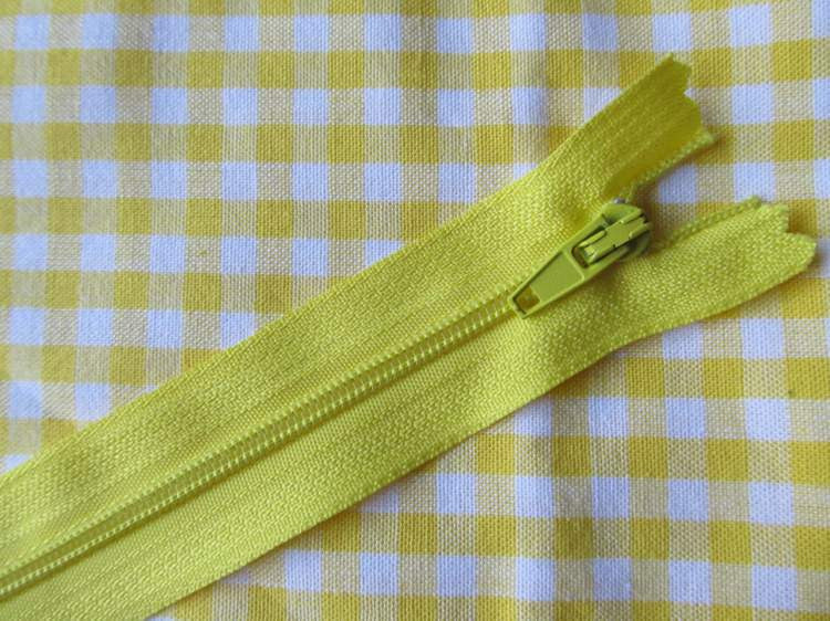 Pack of 5 Closed End Zips - 10" (25cm)