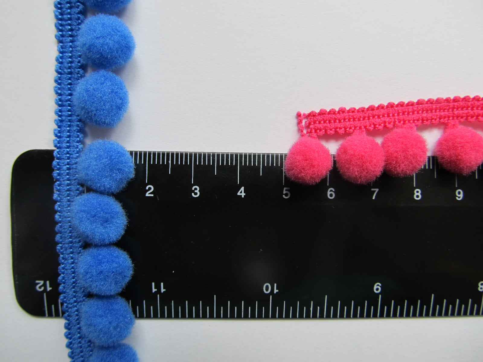 Medium Pom Pom Trim