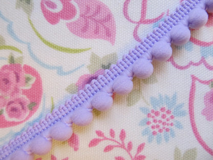 Small Pom Pom Trim with Fixed Bobbles