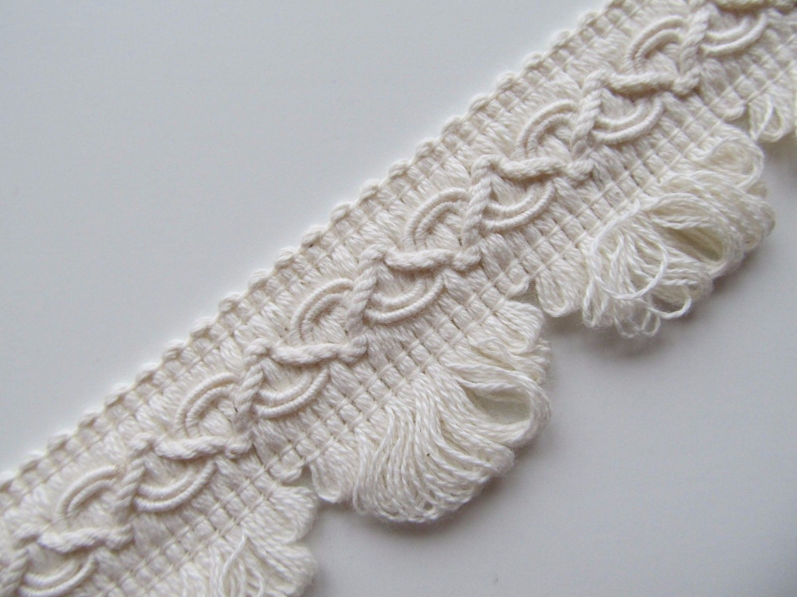 35mm Cotton Fringed Fan Braid