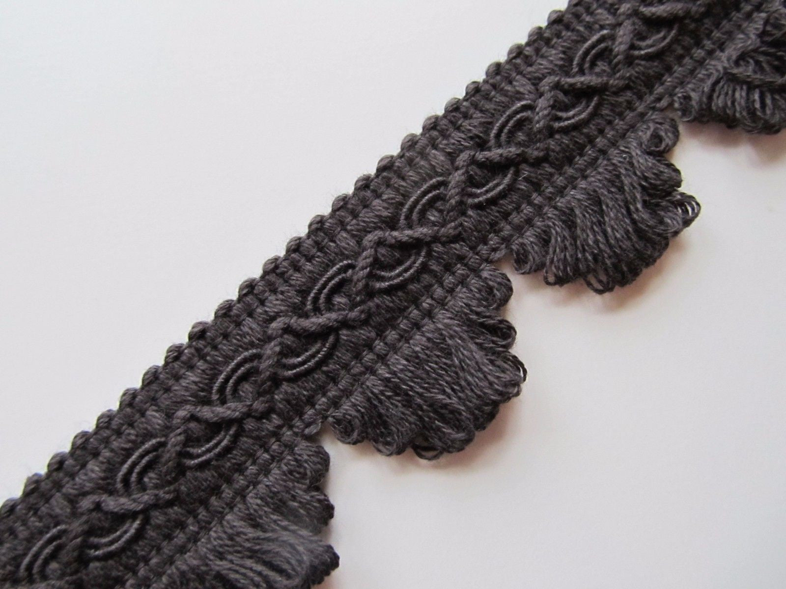 35mm Cotton Fringed Fan Braid