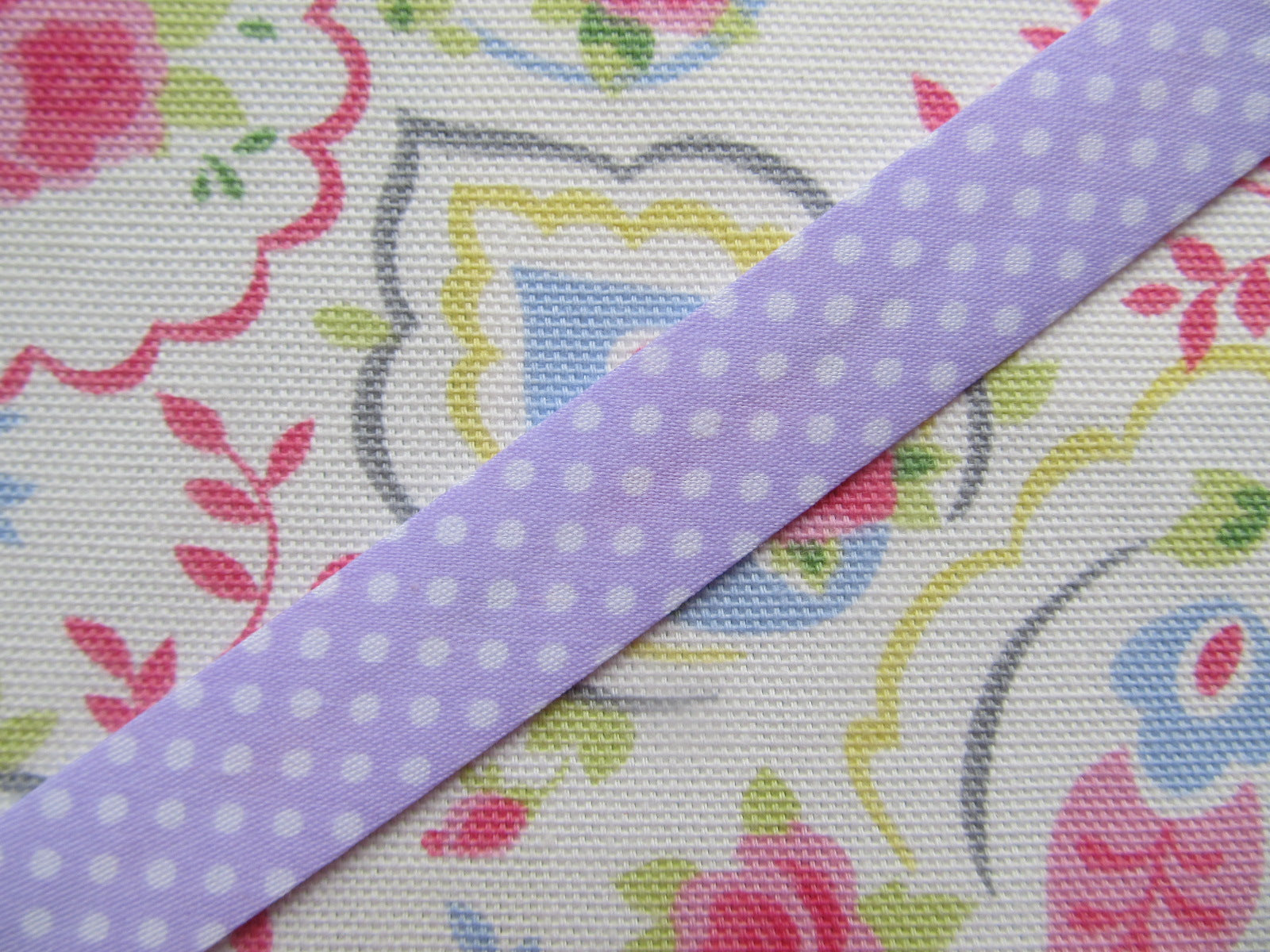 Polka Dot Bias Binding