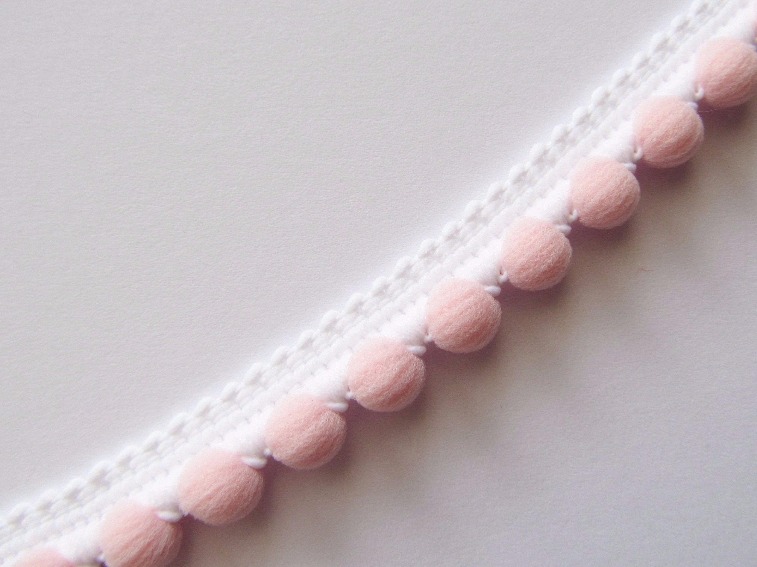 Small Pom Pom Trim with Fixed Bobbles