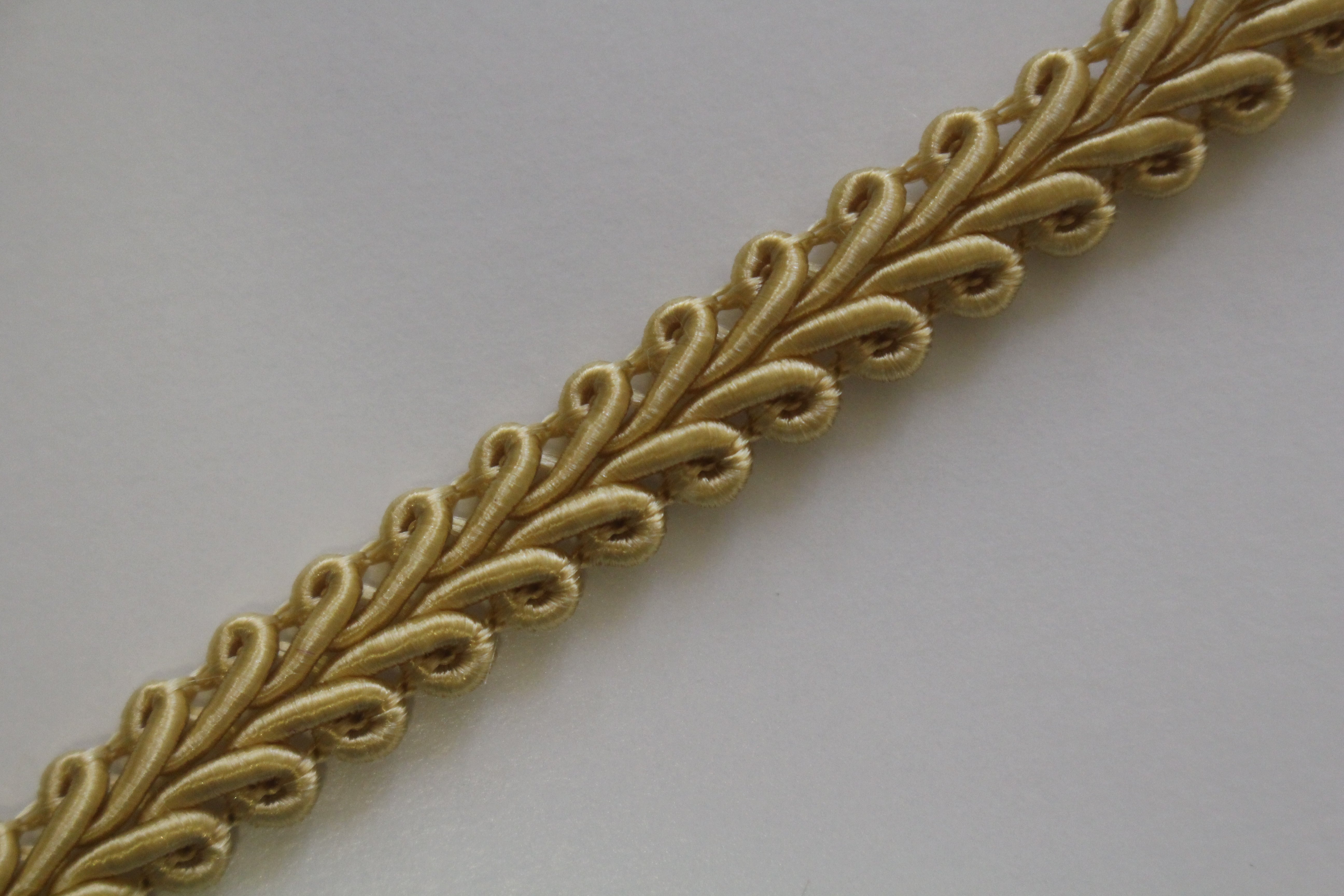 Premium 9-10mm Scroll Braid - 35 Colours