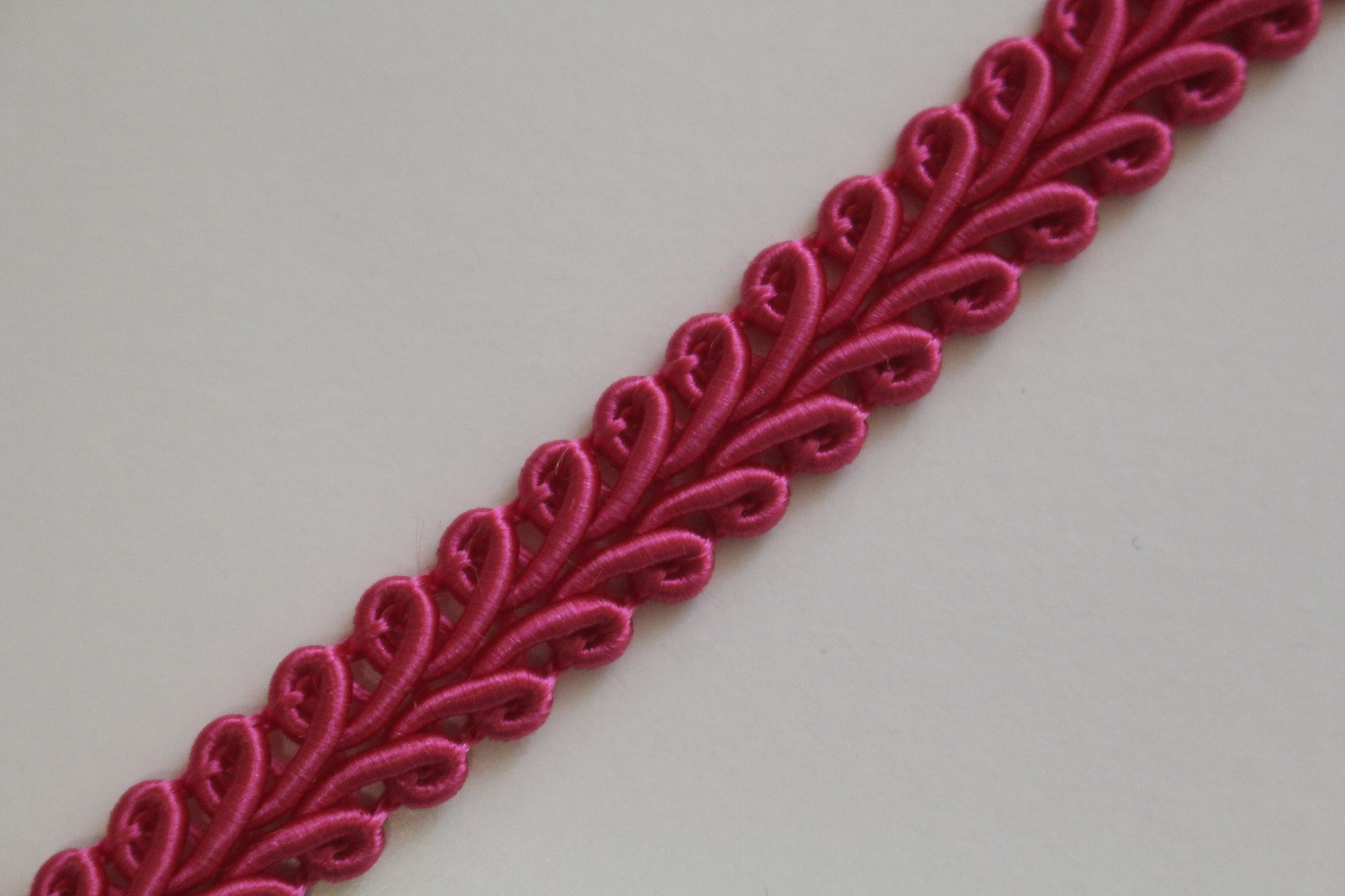 Premium 9-10mm Scroll Braid - 35 Colours