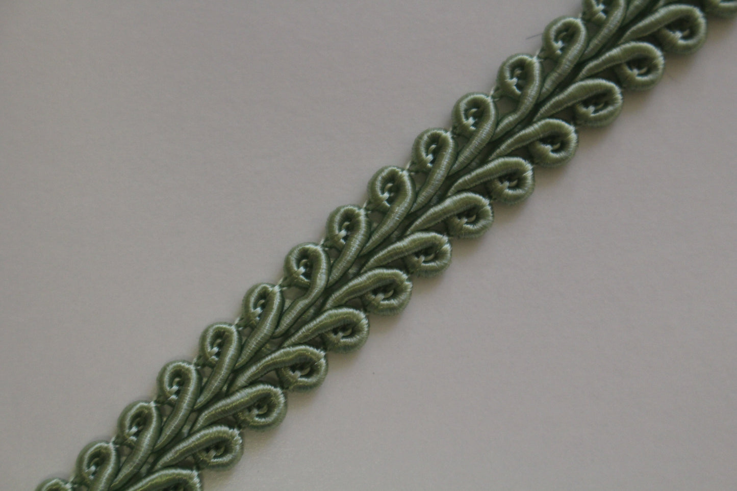 Premium 9-10mm Scroll Braid - 35 Colours