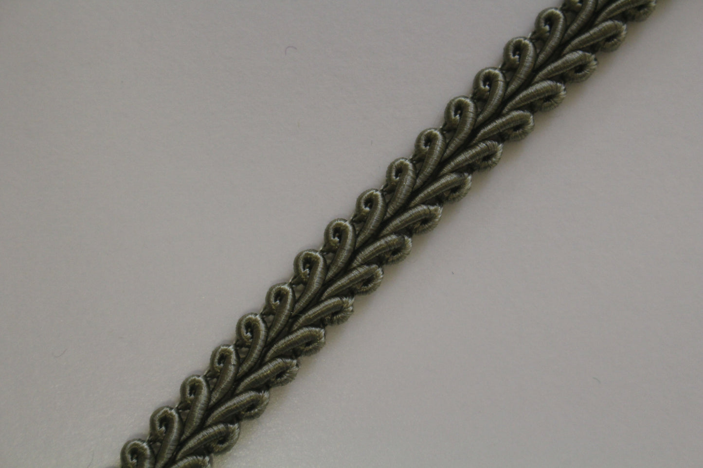 Premium 9-10mm Scroll Braid - 35 Colours