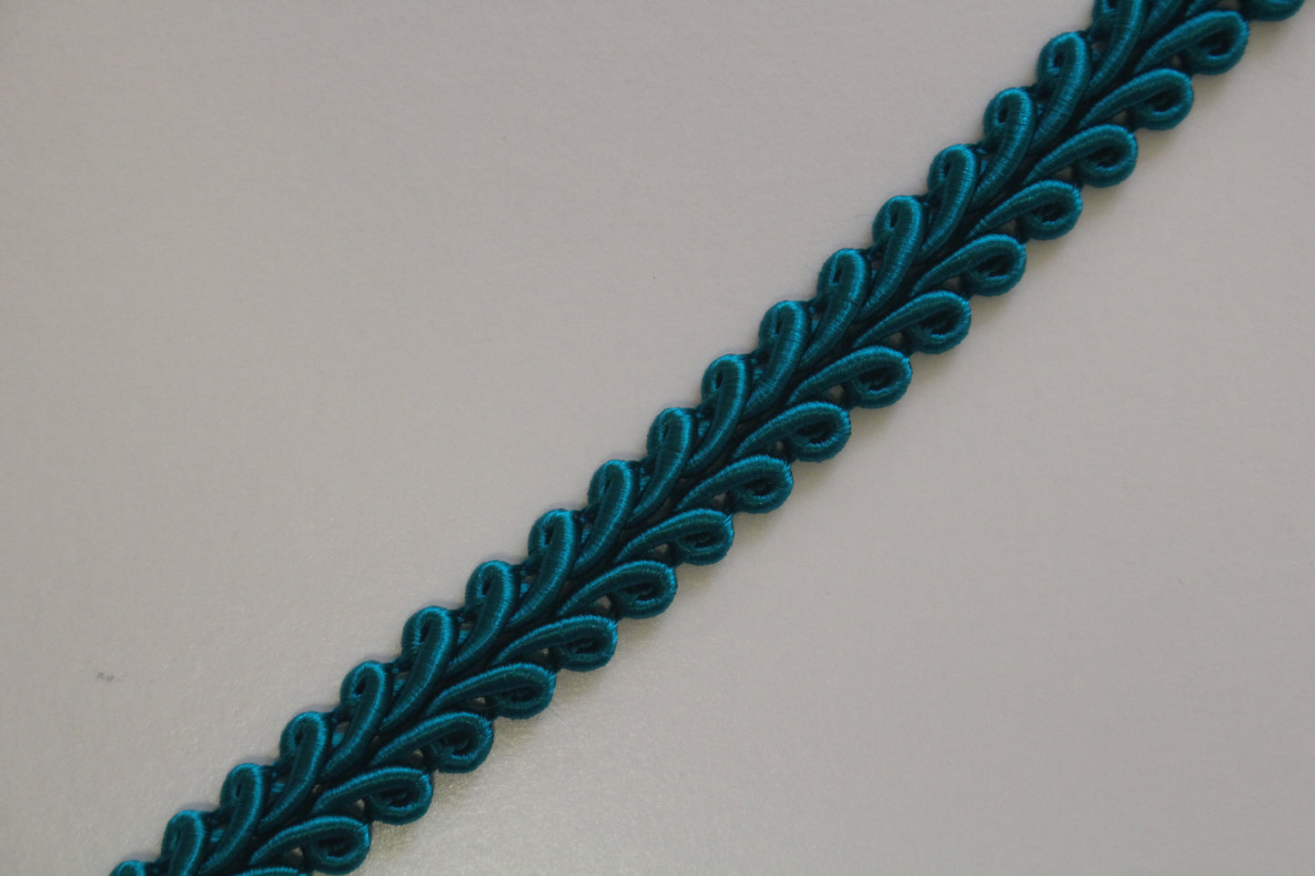 Premium 9-10mm Scroll Braid - 35 Colours