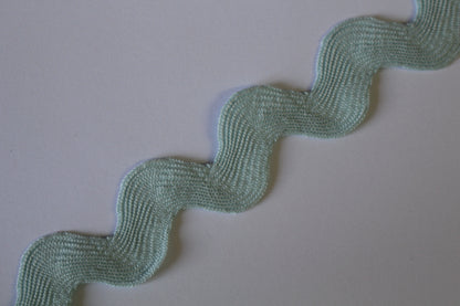 Extra Jumbo Ric Rac Trim 14mm/22mm Width