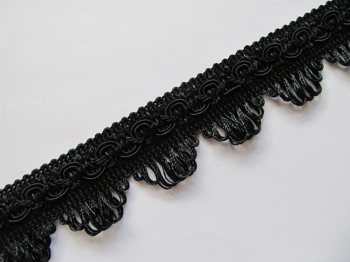 35mm Silky Polycotton Fringed Fan Braid