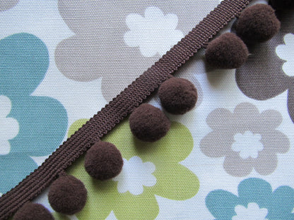 Jumbo Pom Pom Trim