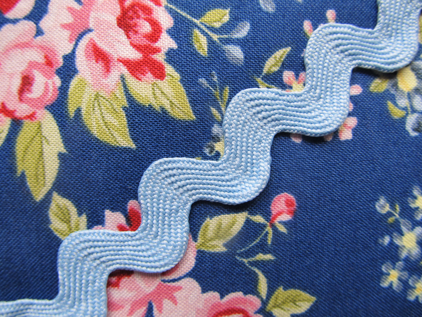 Jumbo Ric Rac Trim - 3 Metre Length