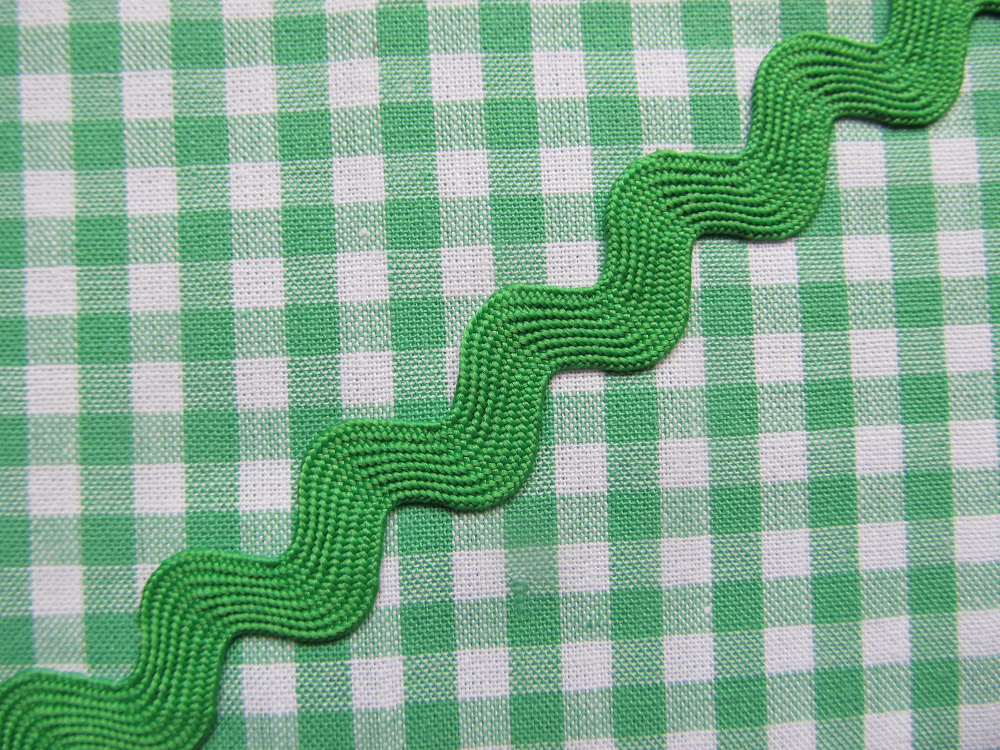 Jumbo Ric Rac Trim - 3 Metre Length