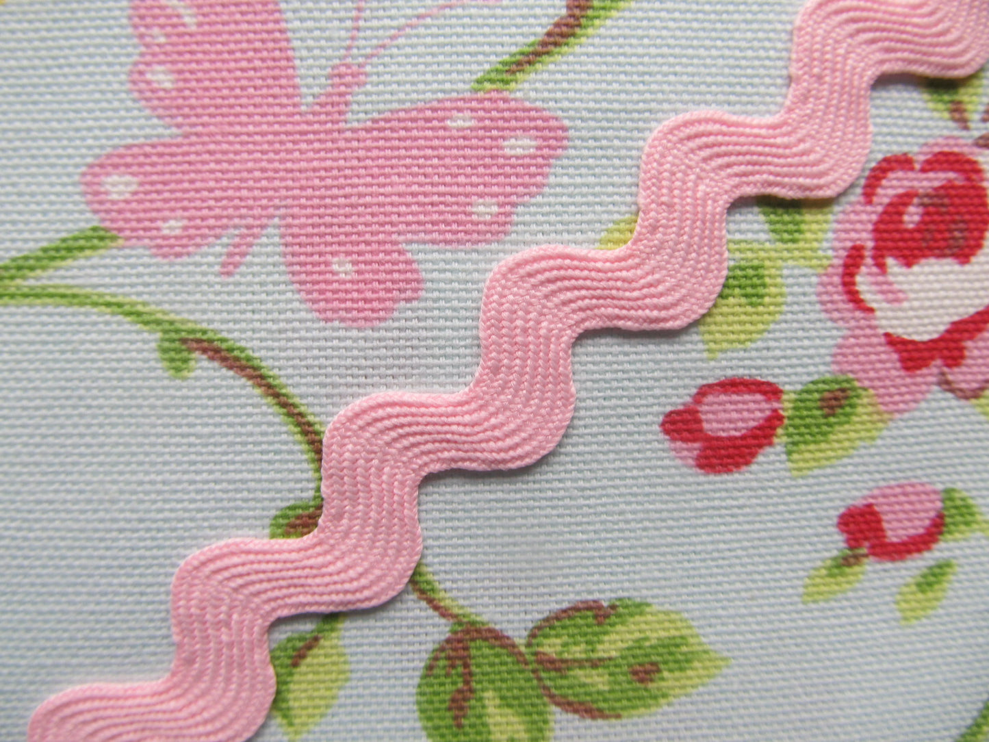 Jumbo Ric Rac Trim - 3 Metre Length