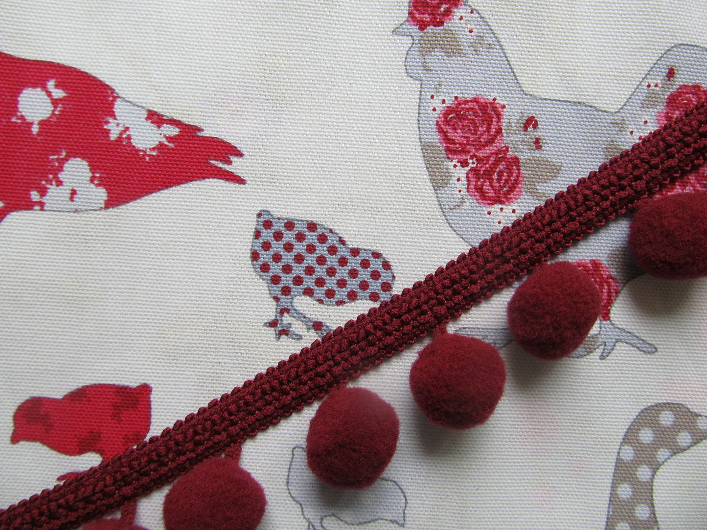 Jumbo Pom Pom Trim