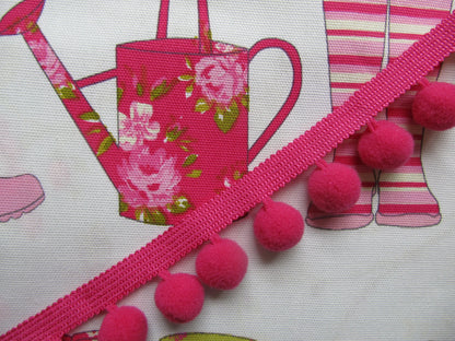 Jumbo Pom Pom Trim