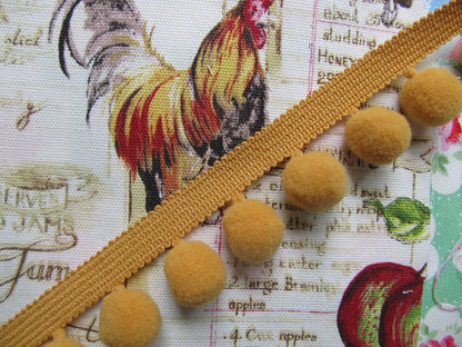 Jumbo Pom Pom Trim