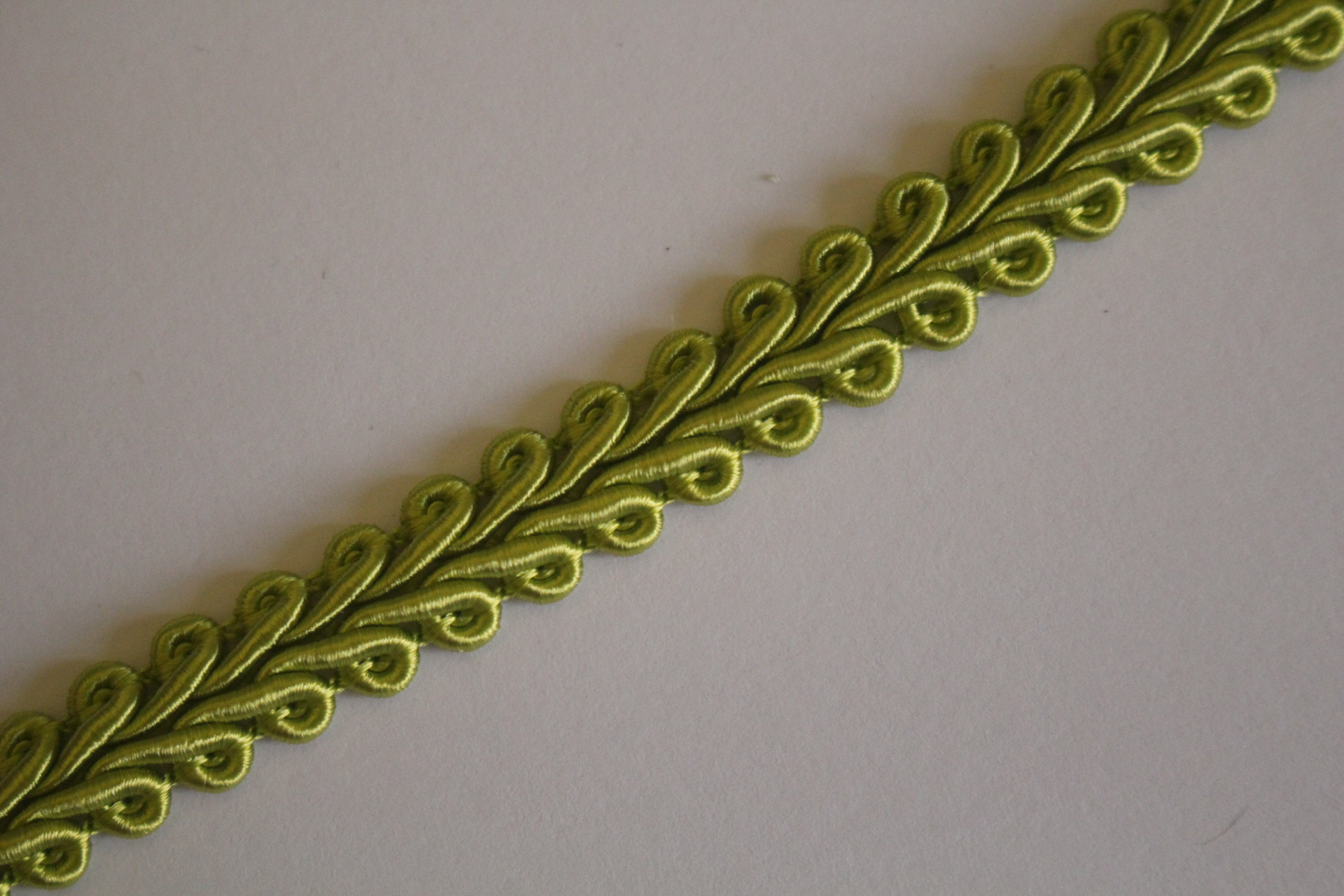 Premium 9-10mm Scroll Braid - 35 Colours