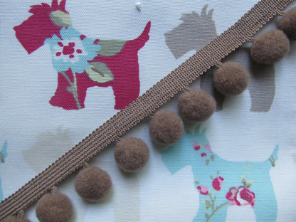 Jumbo Pom Pom Trim