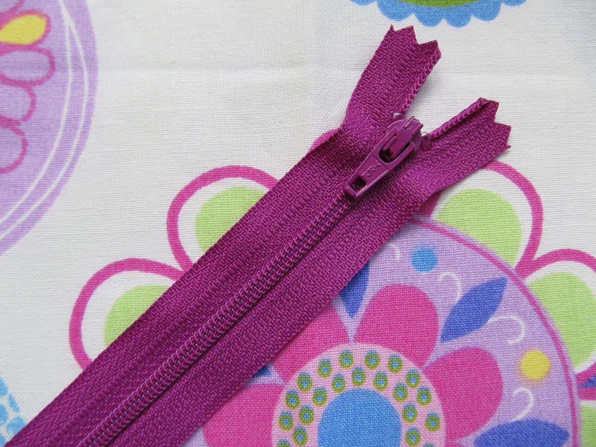 Closed End Zip - 8" (20cm)