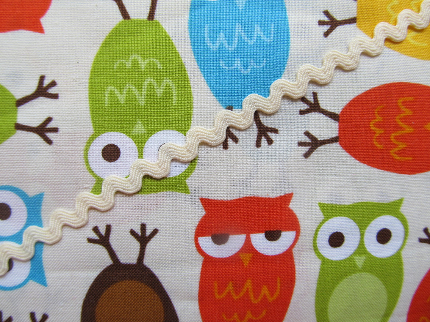 Small/Medium Ric Rac Trim - 3 Metre Length