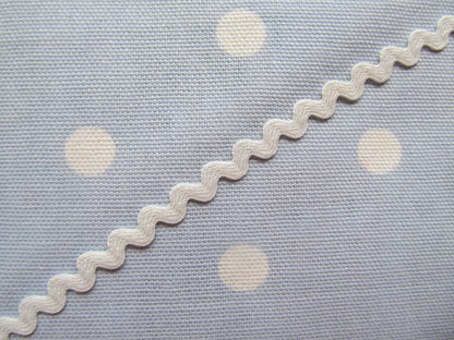 Small/Medium Ric Rac Trim - 3 Metre Length