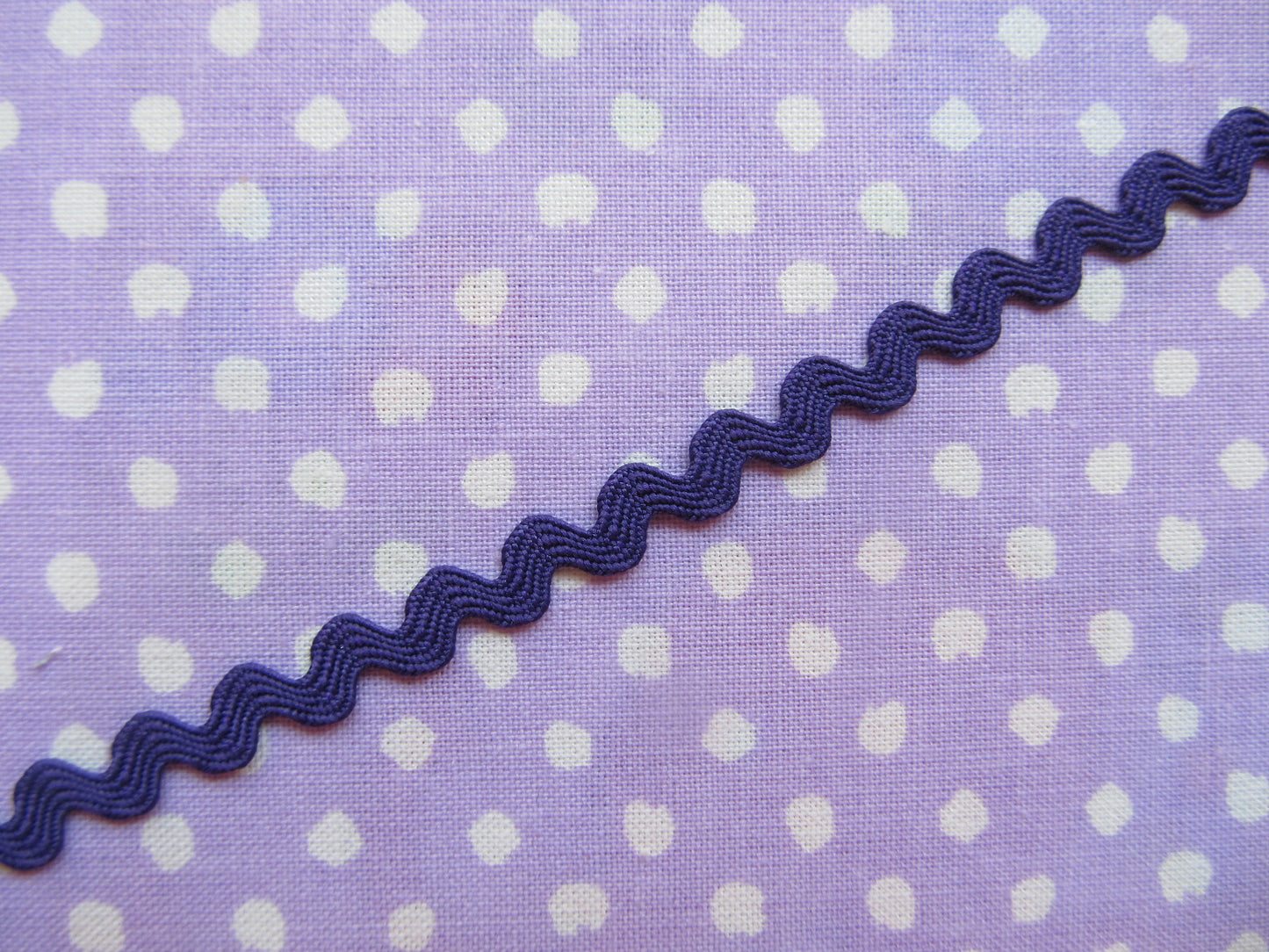Small/Medium Ric Rac Trim - 3 Metre Length