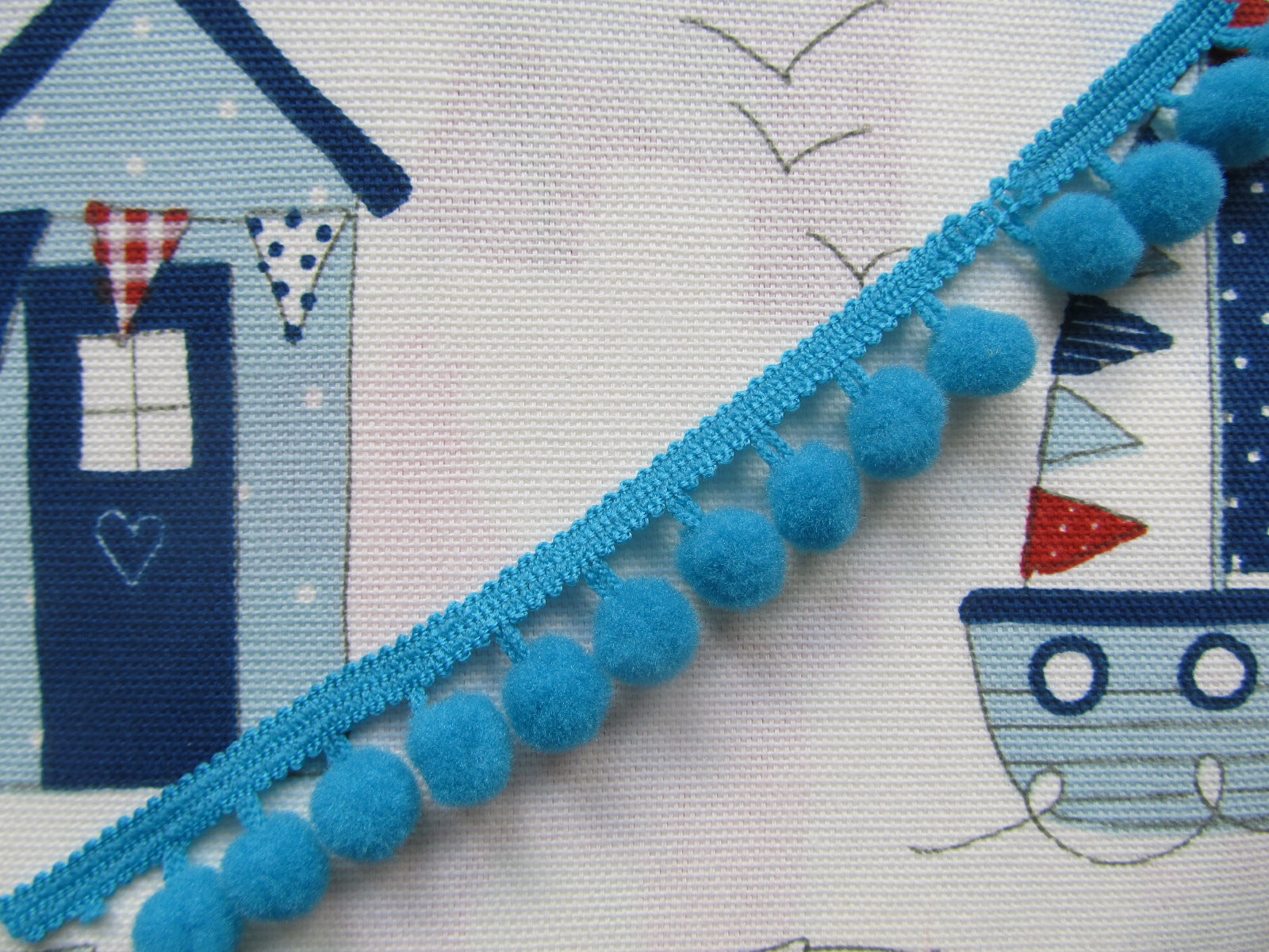 Medium Pom Pom Trim