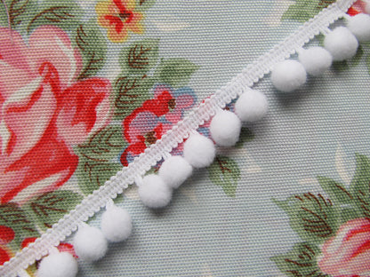 Medium Pom Pom Trim