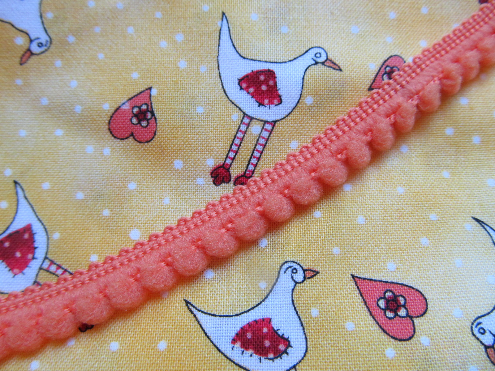 Mini Pom Pom Trim
