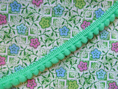 Mini Pom Pom Trim