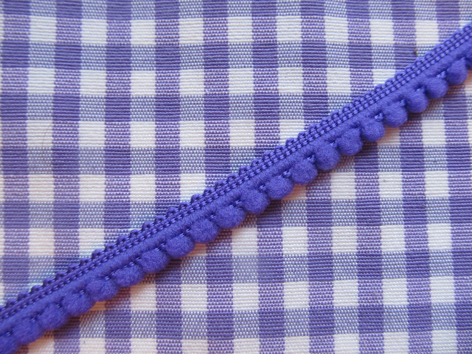 Mini Pom Pom Trim