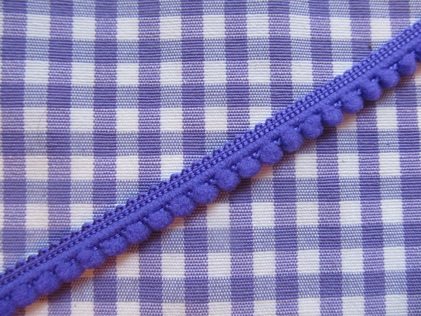 Mini Pom Pom Trim