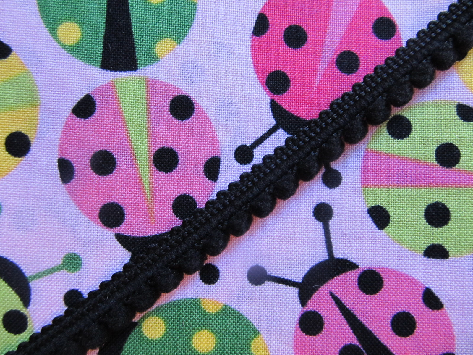Mini Pom Pom Trim