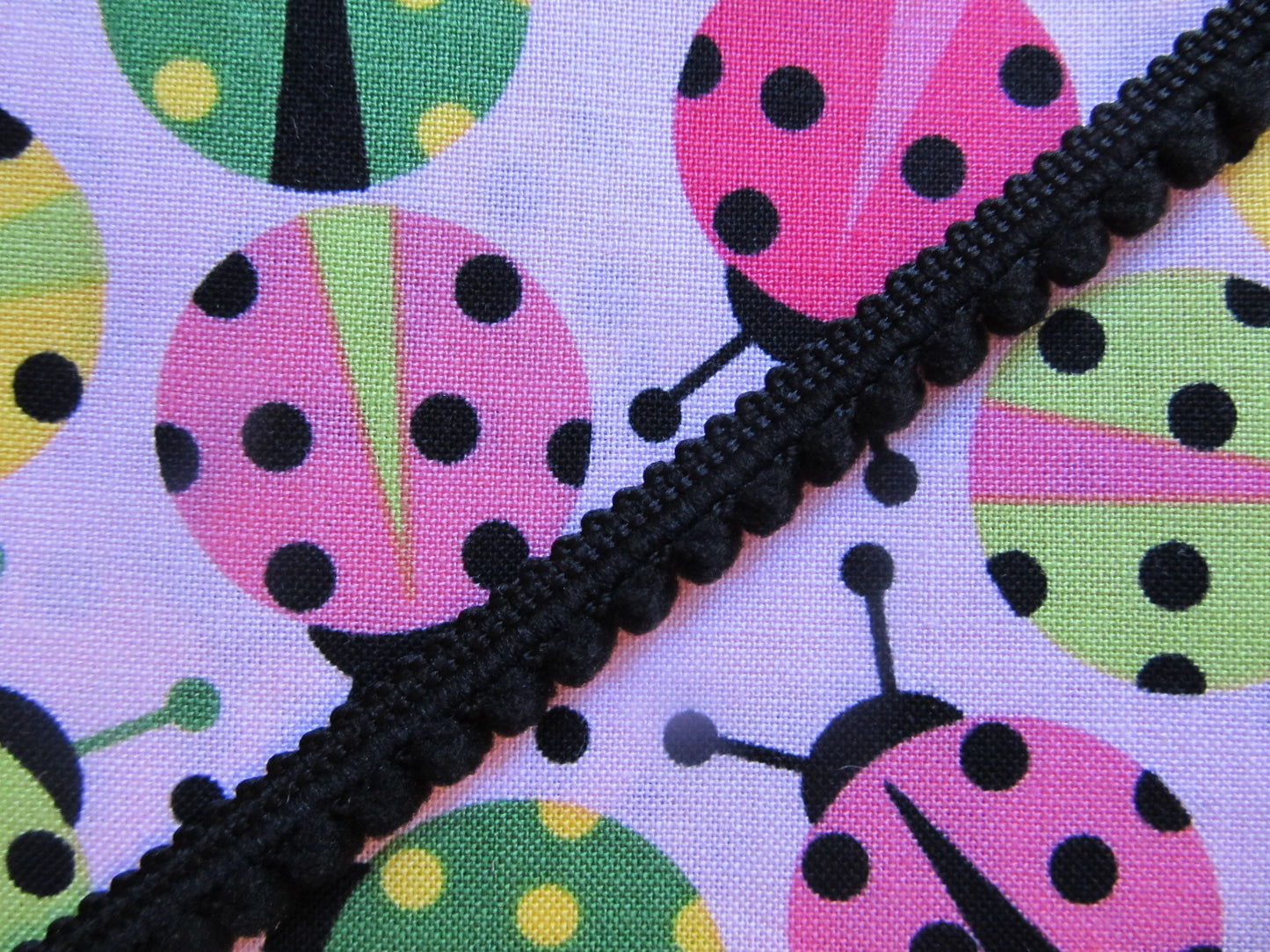 Mini Pom Pom Trim