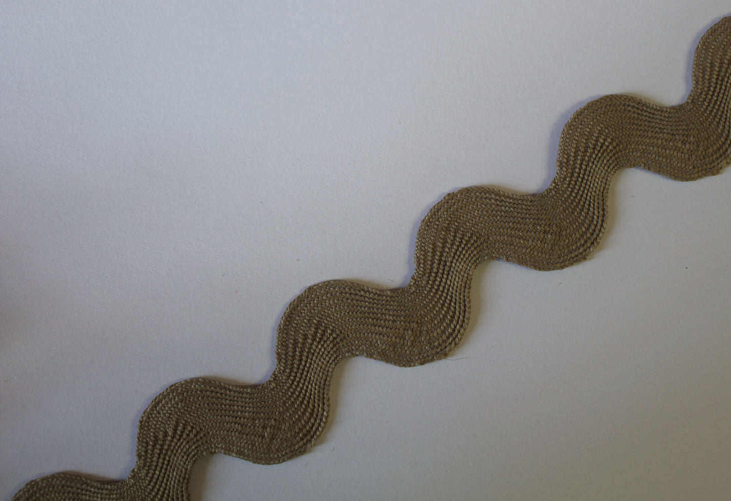 Extra Jumbo Ric Rac Trim 14mm/22mm Width