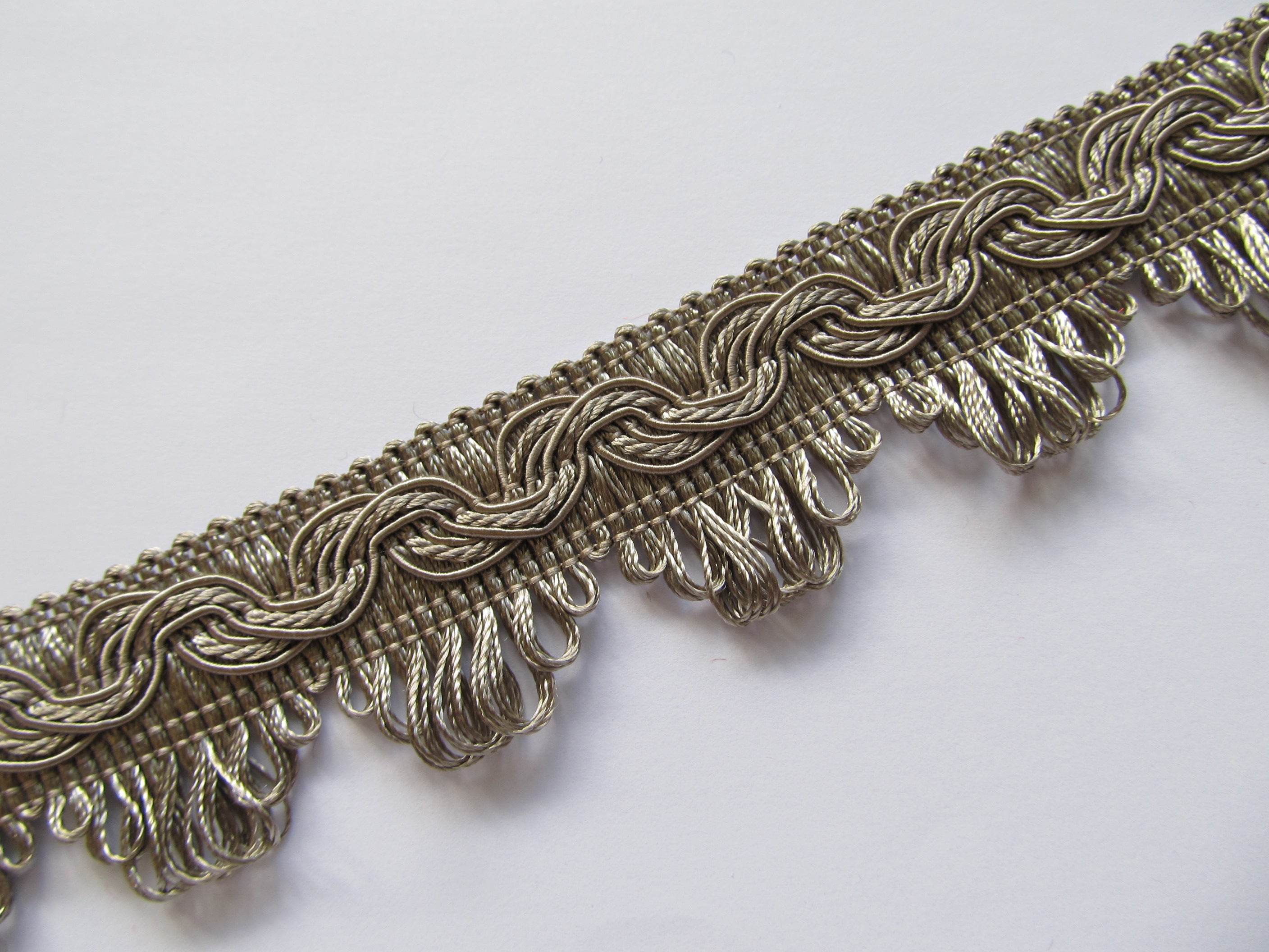 35mm Silky Polycotton Fringed Fan Braid