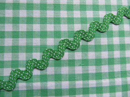 Polka Dot Ric Rac Trim - 3 Metre Length