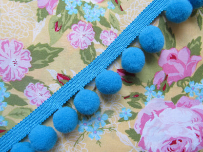 Jumbo Pom Pom Trim